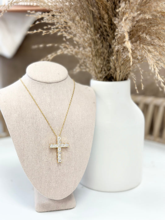 Rhinestone Cross Pendant Necklace